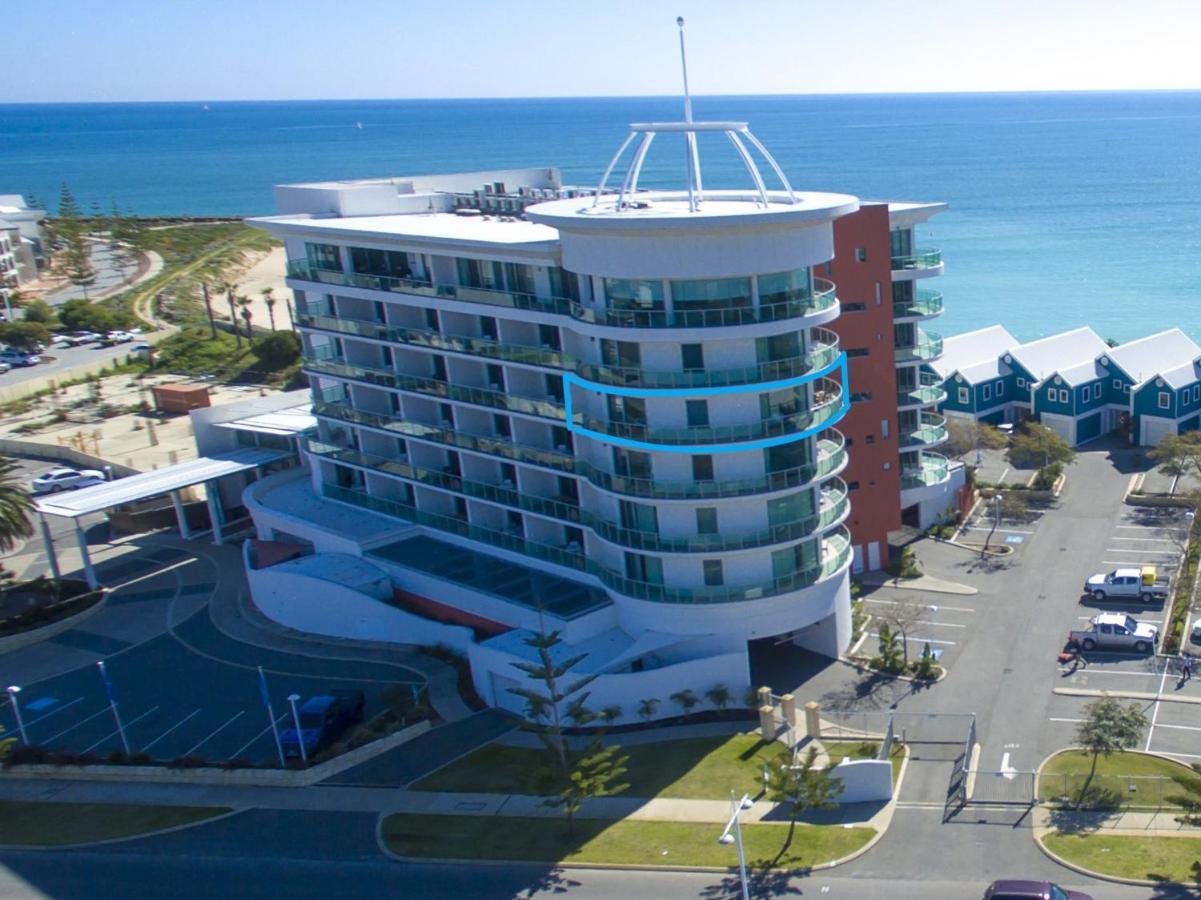 An Ocean,Beachfront And Pool View Apartment 210 Мандура Екстер'єр фото
