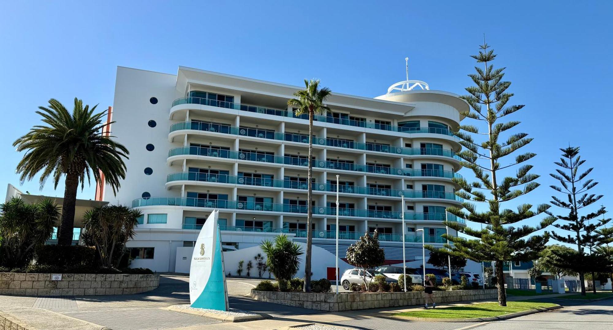 An Ocean,Beachfront And Pool View Apartment 210 Мандура Екстер'єр фото